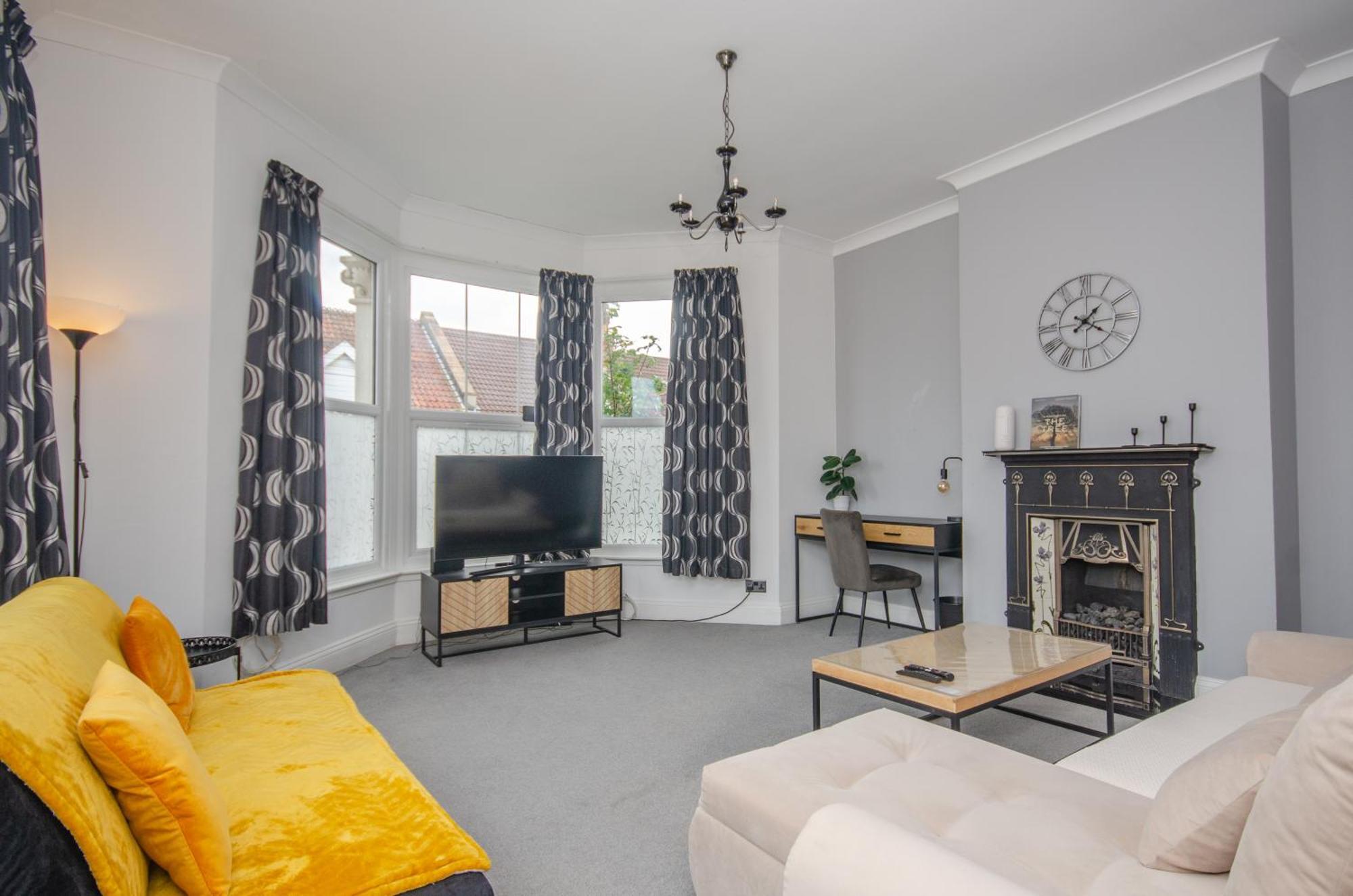 Stylish 91Sqm Victoria 2 Bedroom Apartment Бристоль Экстерьер фото