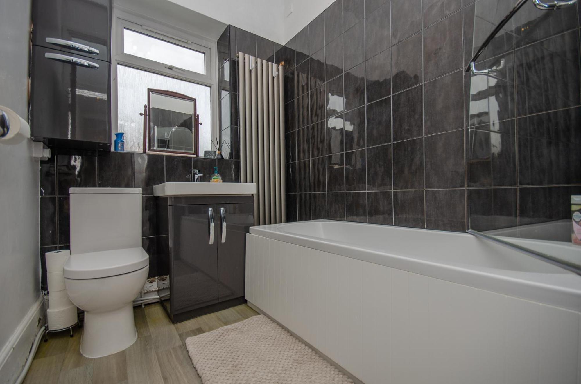 Stylish 91Sqm Victoria 2 Bedroom Apartment Бристоль Экстерьер фото