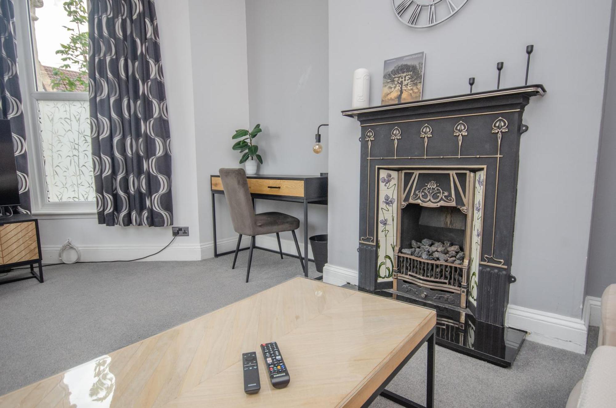 Stylish 91Sqm Victoria 2 Bedroom Apartment Бристоль Экстерьер фото